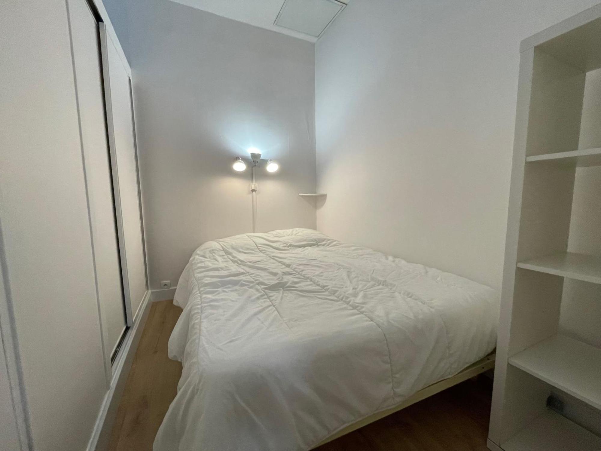 Meuble De Tourisme Dans Parc Arbore 1000M2 - Sejour-La-Roche Eperon ลาโรช-โพเซย์ ห้อง รูปภาพ